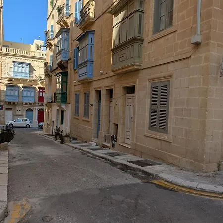 Dar Il-hnejja - Character Close To Valletta Floriana