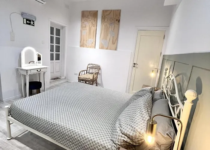 Dar Il-ħnejja - Character Close To Valletta