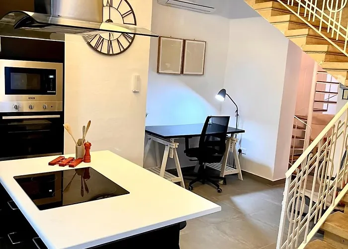 Dar Il-ħnejja - Character Close To Valletta Floriana