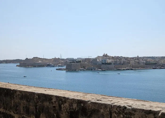 Dar Il-ħnejja - Character Close To Valletta Floriana